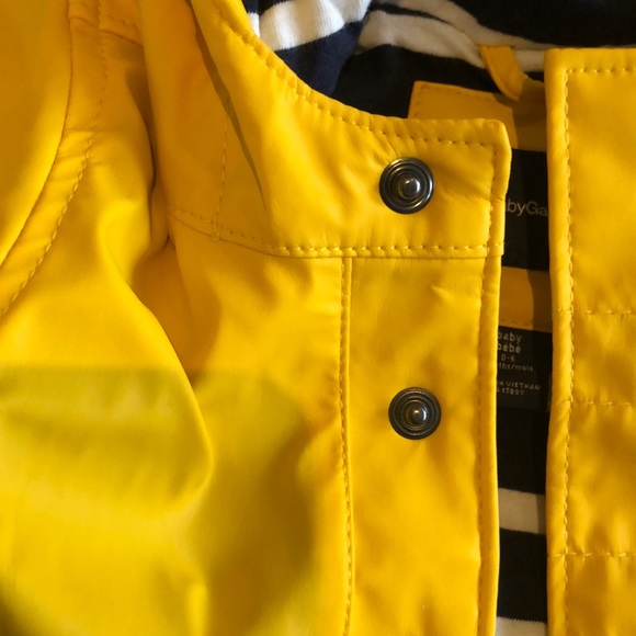 Jersey Lined Baby Gap Raincoat size 0-6 months - Picture 5 of 5